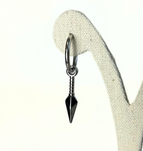 Carica l&#39;immagine nel visualizzatore di Gallery, Kunai&amp;Shuriken Earrings SINGOLO
